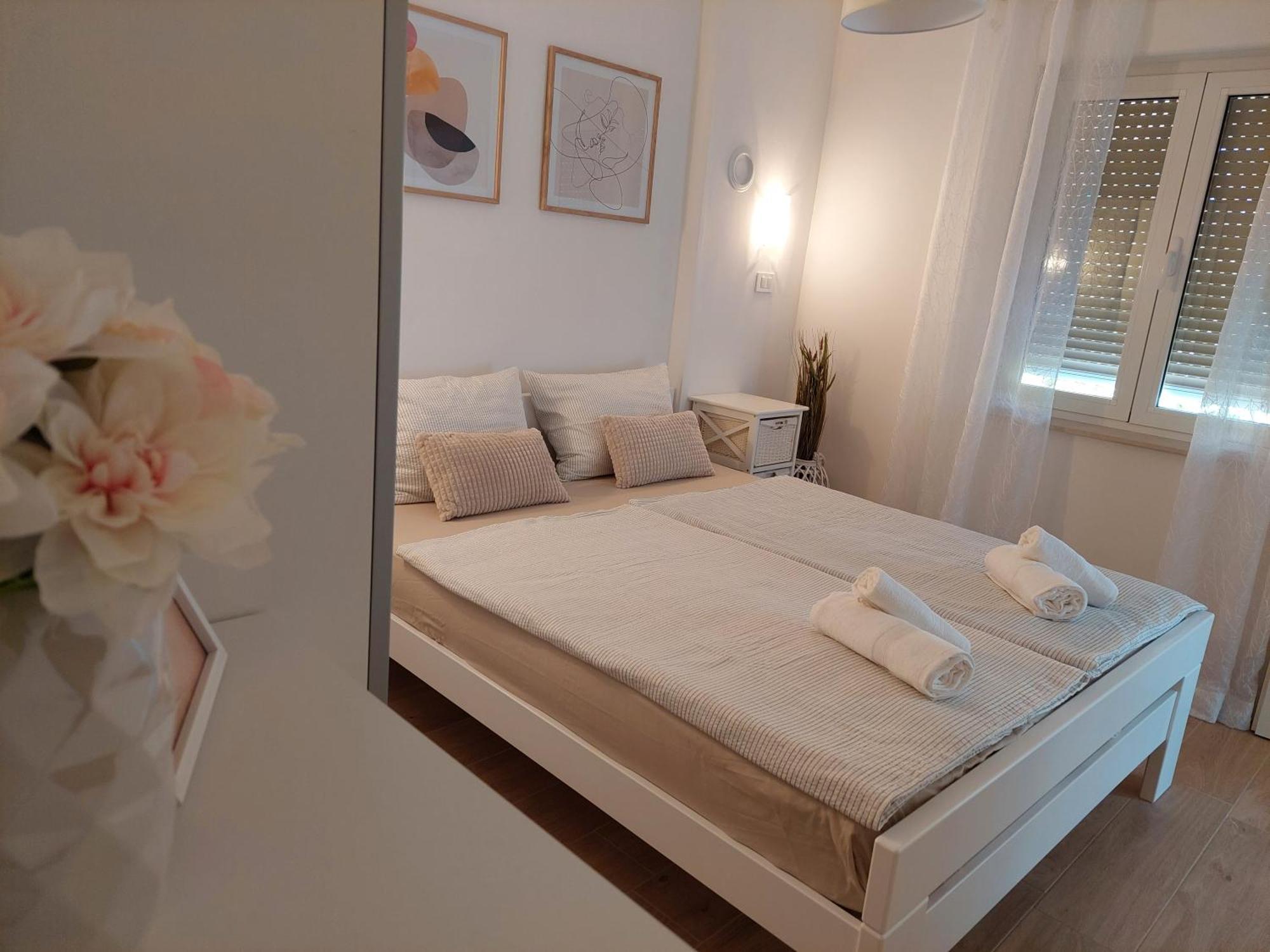 Green Park And Sunny Terrace Apartments Ankaran Ngoại thất bức ảnh
